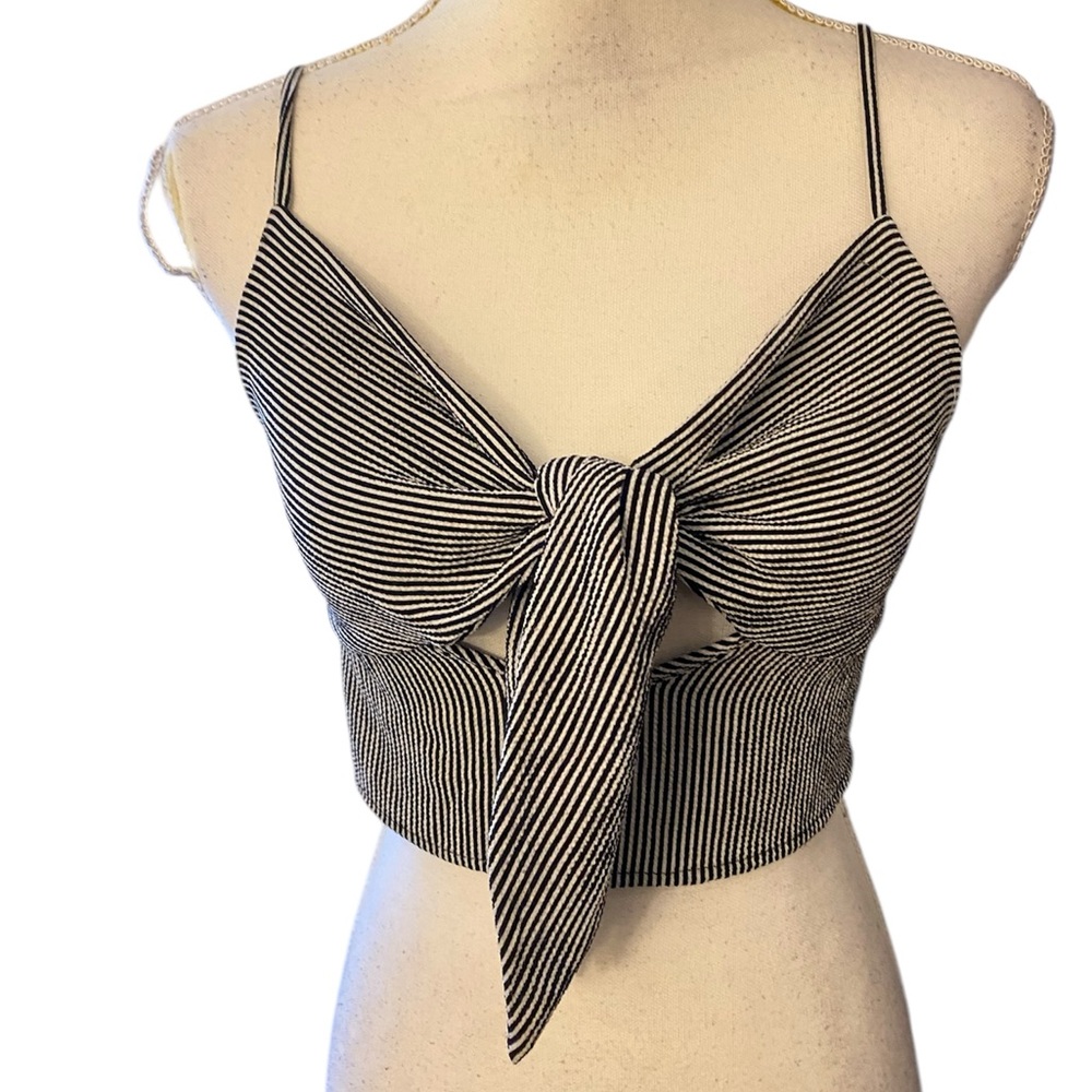 Audrey 3+1 Black and White Tie Front Crop Camisole